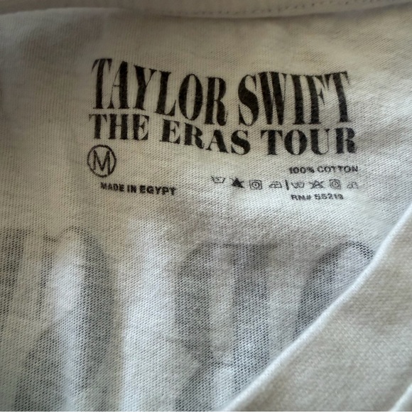 Taylor Swift Eras Tour 2023 Licensed Tee MEDIUM EUC - Picture 4 of 4